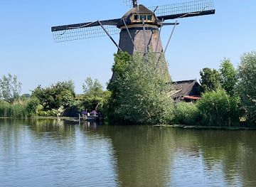 netherlands/kinderdijk/landmark/overwaard-windmill-no-2