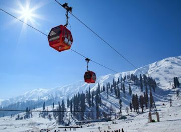 india/gulmarg/landmark/gulmarg-ski