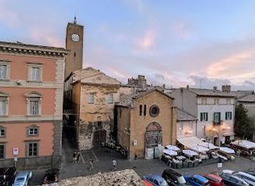italy/perugia/landmark/piazza-del-popolo