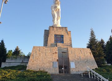 bulgaria/haskovo/landmark/monument-of-the-holy-mother-of-god