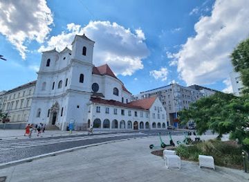 slovakia/bratislava/ruzinov/landmark/historic-building-of-the-national-council-of-the-slovak-republic-zupny-dom