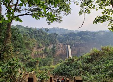 cameroon/coastal-region/landmark/ekom-nkam-waterfalls