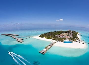 maldives/laamu-atoll/landmark/velassaru