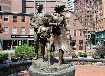 massachusetts/south-shore/landmark/boston-irish-famine-memorial