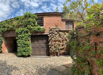 rhode-island/providence-county/landmark/corliss-carrington-house-1810-u-s-national-historic-landmark-williams-street