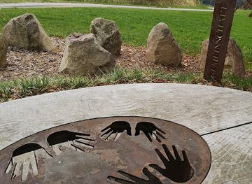 italy/alto-adige/landmark/skulptur-gemeinschaft