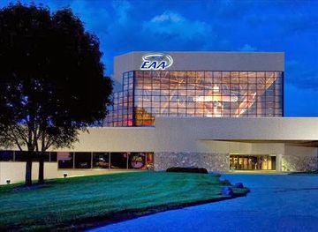 wisconsin/oshkosh/landmark/eaa-aviation-museum