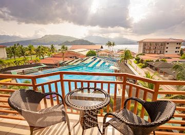 philippines/subic/landmark/whiterock-beach-hotel-waterpark