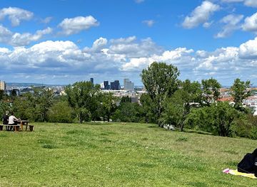 austria/vienna/favoriten/landmark/parkanlage-lowygrube