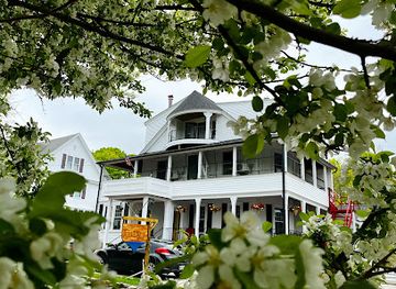 maine/bar-harbor/landmark/queen-anne-s-revenge