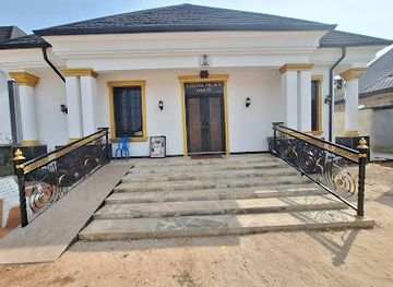 nigeria/south-east/landmark/ezeoha-palace-the-king-of-the-ancient-kingdom-of-nkwoegwu-autonomous-community-ohuhu-umuahia-north-l-g-a-abia-state