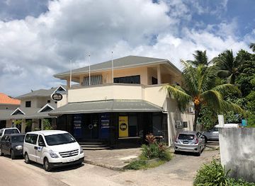seychelles/anse-royale/landmark/m-d-pillai-shopping-center