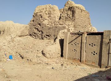 pakistan/cholistan-desert/landmark/phulra-fort