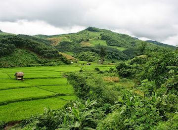 laos/oudomxay-province/landmark/water-fall-nam-dee