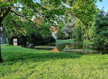 austria/vienna-woods/landmark/maurer-rathaus-park