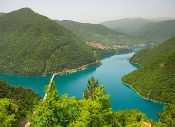 montenegro/lakes-of-plav/landmark/piva-lake
