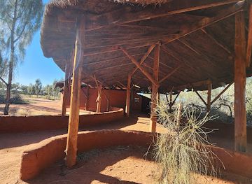 australia/outback/landmark/walkatjara-art