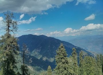 pakistan/ayubia-national-park/landmark/ayubia-chair-lift-view-picnic-point