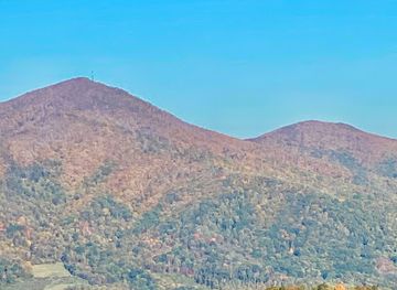 virginia/blue-ridge-highlands/landmark/cahas-mountain-overlook