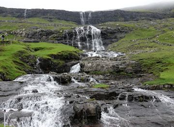 faroe-islands/eysturoy/landmark/saksun-vandfald-og-historie