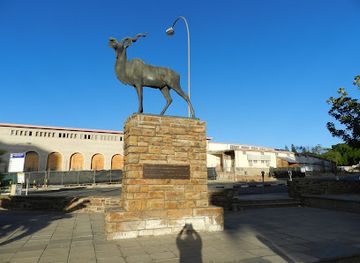 namibia/oshana/landmark/kudu-statue