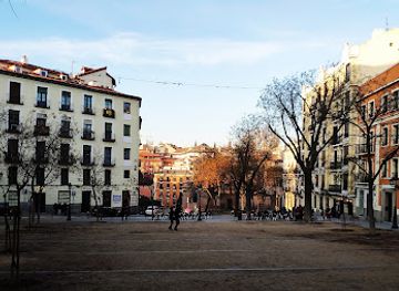 spain/madrid/landmark/plaza-de-la-paja