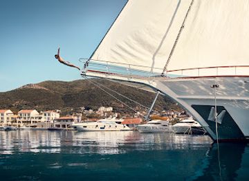 monaco/monaco-yacht-club/landmark/yachtzoo-monaco