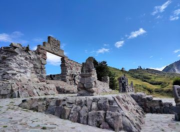 ecuador/quito/landmark/museo-templo-del-sol-pintor-cristobal-ortega-maila
