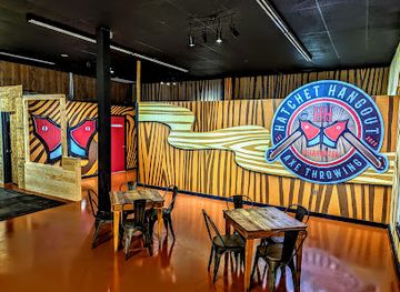 florida/clearwater/landmark/hatchet-hangout-axe-throwing-clearwater