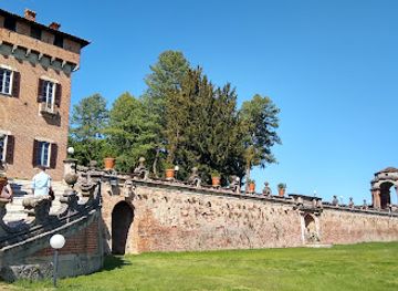 italy/lombardy/landmark/castello-di-chignolo-po