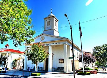 california/burbank/landmark/st-robert-bellarmine-church