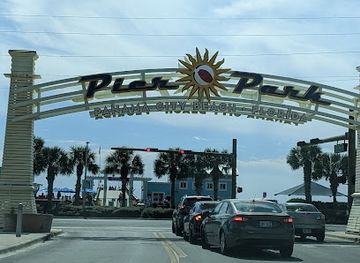 florida/panama-city-beach/landmark/emerald-coast-mirror-maze-laser-craze