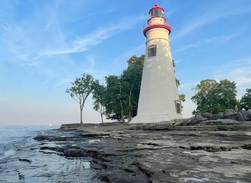 ohio/lake-erie-islands/landmark/marblehead-lighthouse-state-park