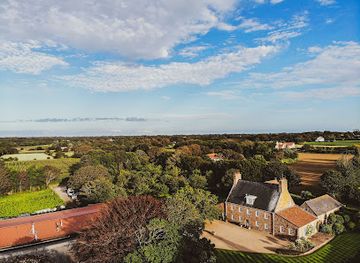 jersey/saint-john/landmark/la-mare-wine-estate