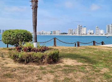 ecuador/salinas/landmark/punta-mandinga