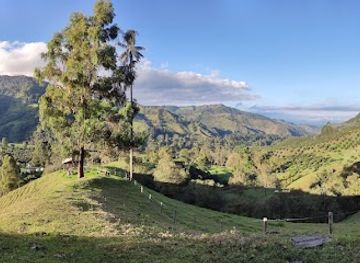 colombia/cocora-valley/landmark/cocora-waterfalls