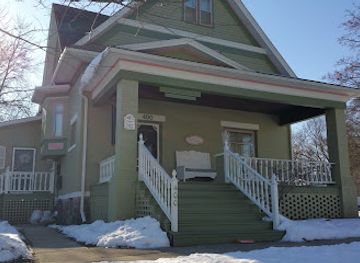 michigan/mount-pleasant/landmark/pleasant-dreams-bed-and-breakfast