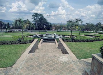 rwanda/kigali/kacyiru/landmark/kiyovu-town-roundabout