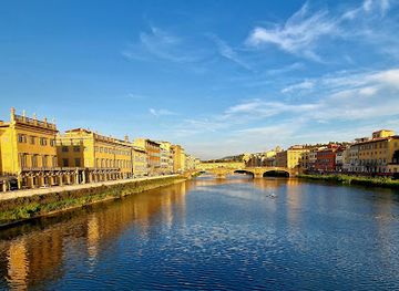 italy/valdarno/landmark/lungarno-23