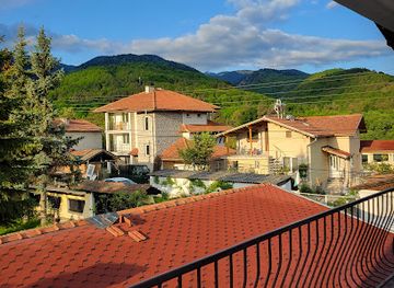 bulgaria/danubian-plain/landmark/be-balkan-seminar-tourism-center