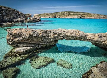 malta/gozo-and-comino/landmark/private-comino-blue-lagoon-malta-boat-trips-charters-tours