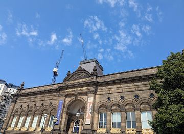 united-kingdom/leeds/landmark/leeds-city-museum