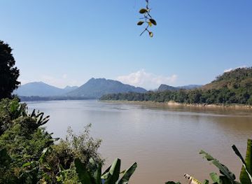 laos/oudomxay-province/landmark/ock-pop-tok-living-craft-centre