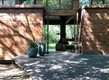 south-africa/hluhluwe-imfolozi-park/landmark/hideaways-lazuli-bush-lodge