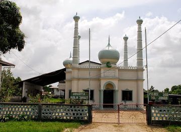 suriname/wanica-district/landmark/ahmadiyya-muslim-nasir-mosque