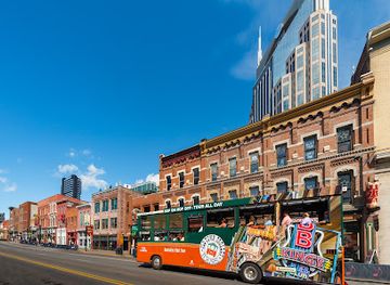 tennessee/nashville/landmark/old-town-trolley-tours-nashville