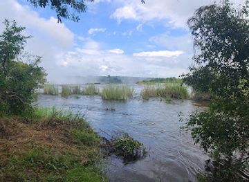 zambia/lake-kariba/landmark/devil-s-pool-piscina-del-diablo
