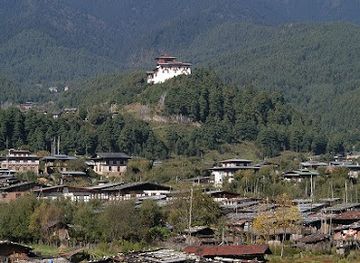 bhutan/lhuntse-district/landmark/jakar-dzong