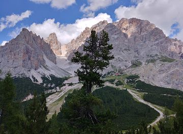 italy/cortina-d-ampezzo/landmark/forcella-zumeles