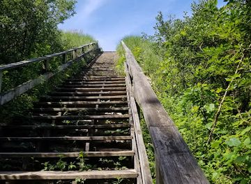 michigan/holland-state-park/landmark/laketown-beach